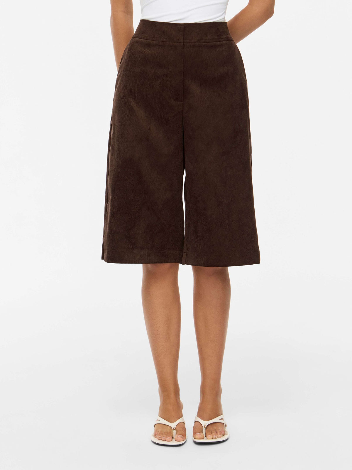 Shorts donna VILA AI 2026