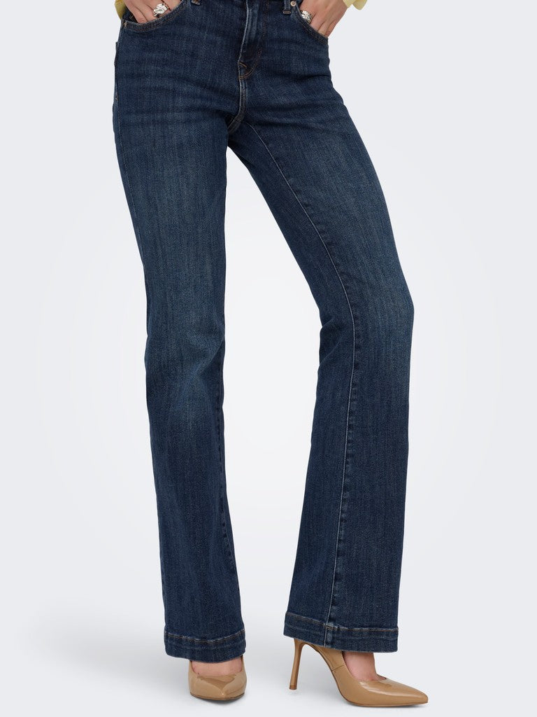 Jeans donna ONLY denim organico riciclato AI 2026