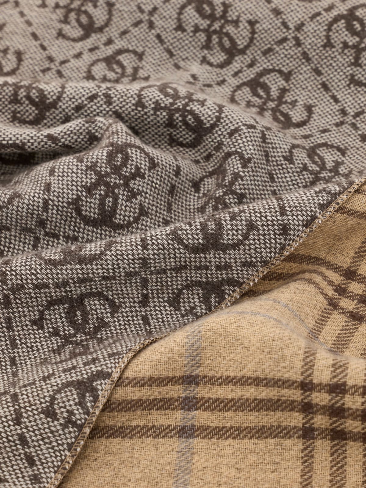 Sciarpa Guess uomo Milano jacquard 30x175